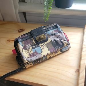 Unionbay wristlet wallet